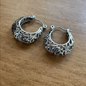 Silpada 925 Sterling Silver Hoop Scroll Earrings